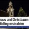 Mödling erleuchtet Christbaum und Rathaus