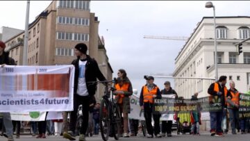 Klimakleber protestieren weiter