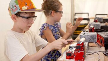 Großeltern-Erlebniswerkstatt: Alte Berufe neu entdecken