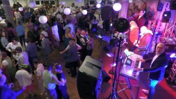 Randegg: Sonnenrosenball der Lebenshilfe feiert Inklusion