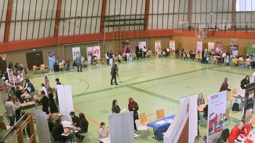 meet your future liesing