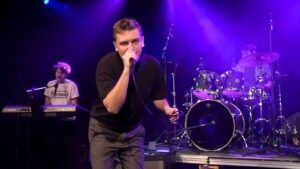 Endlich ohne Erika Red Box Mödling