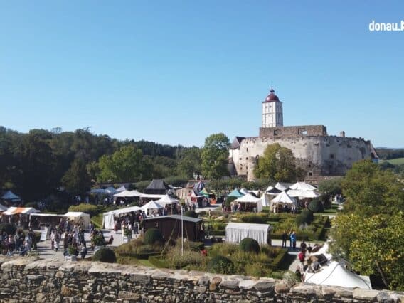 Mittelalterfest auf der Schallaburg begeistert Besucher